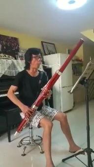 国产男子木偶人表演视频